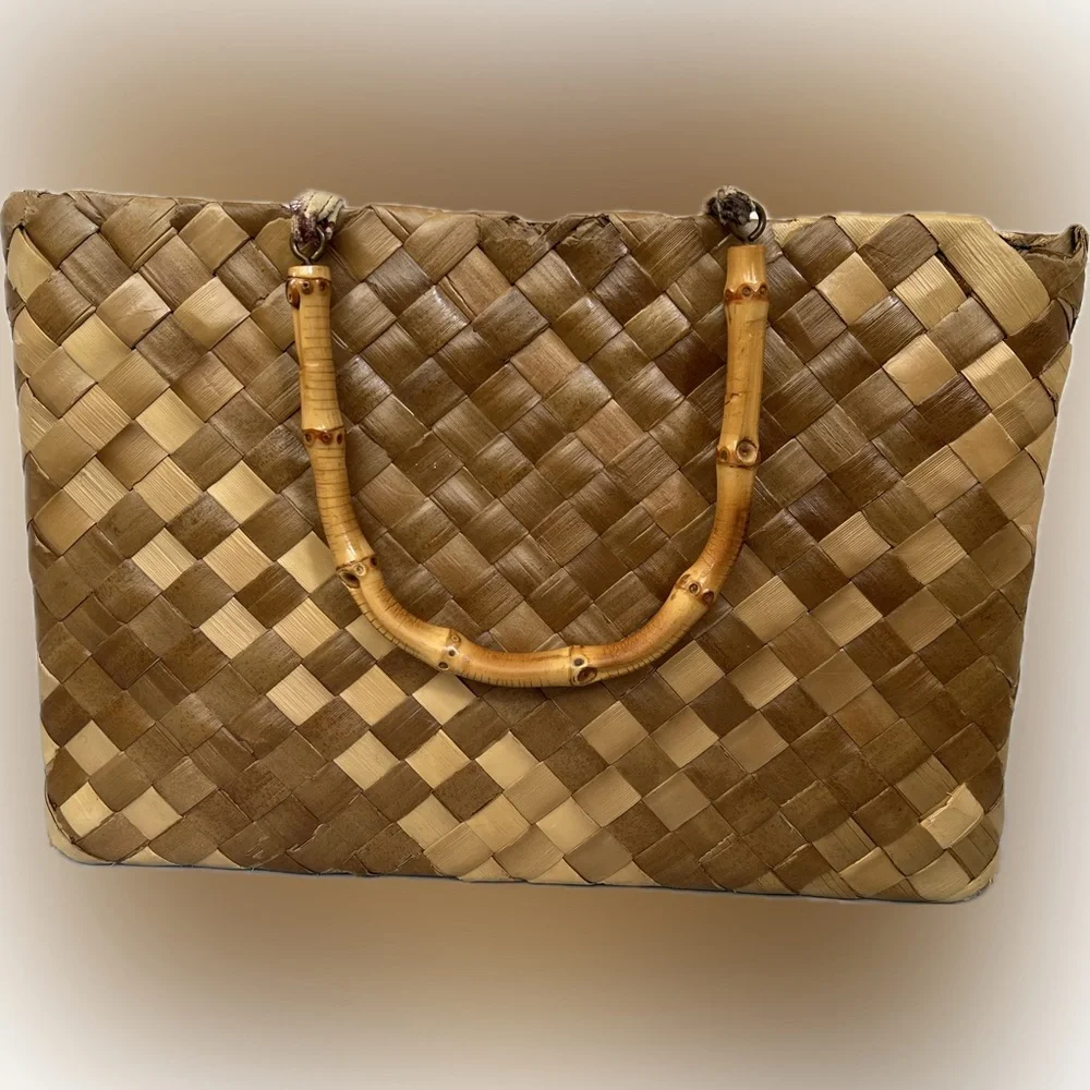 Vintage Kimura Lauhala Handbag - Picture 5 of 10